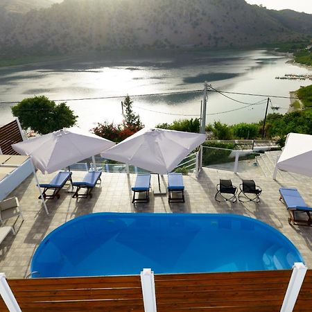 Lake View Suites Kávalosz Kültér fotó