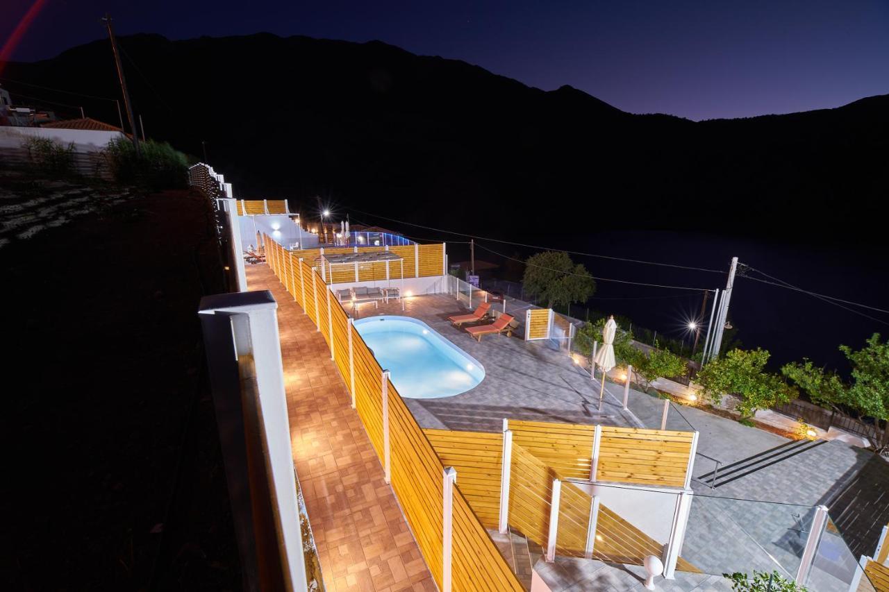 Lake View Suites Kávalosz Kültér fotó