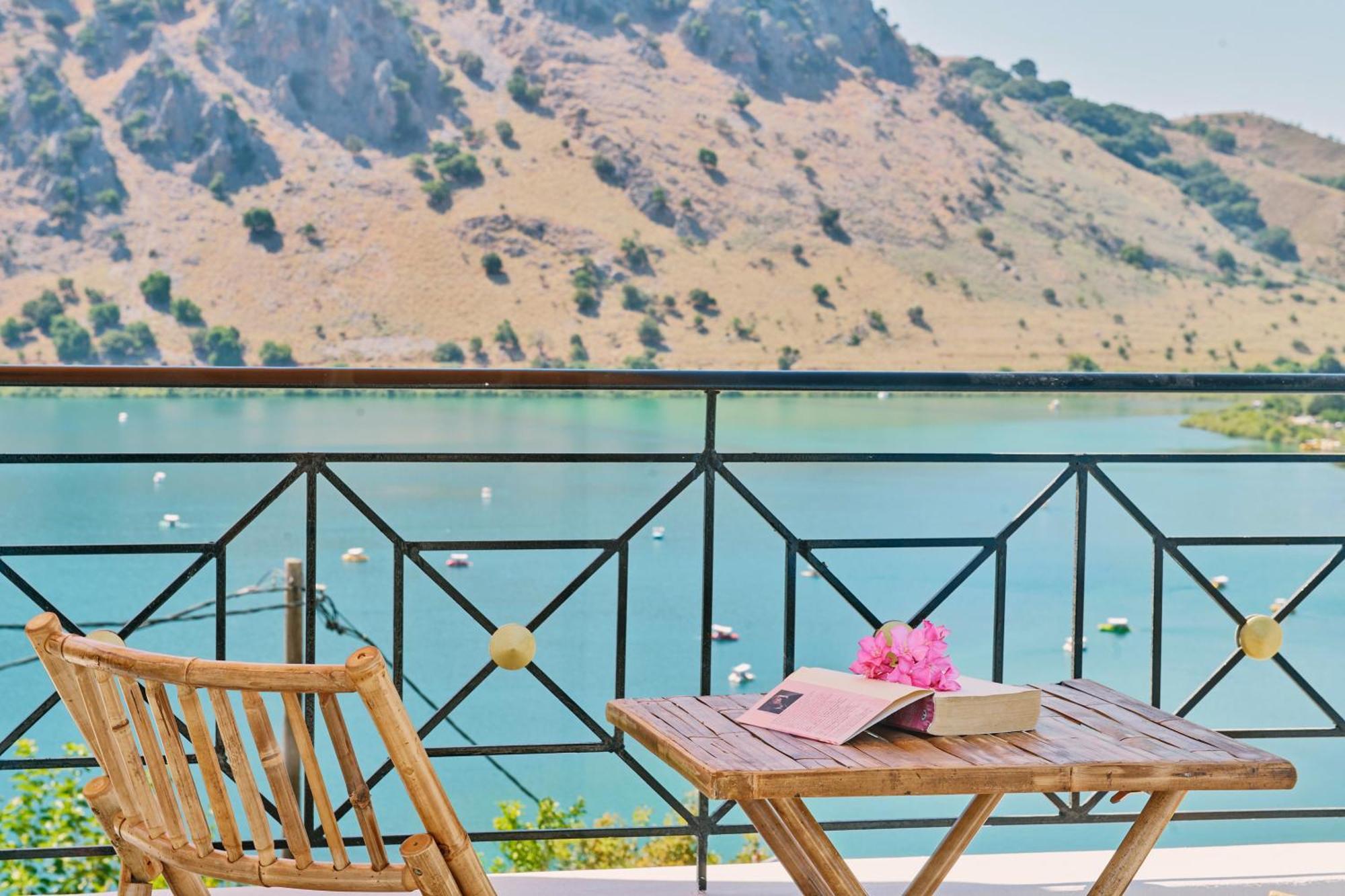 Lake View Suites Kávalosz Kültér fotó